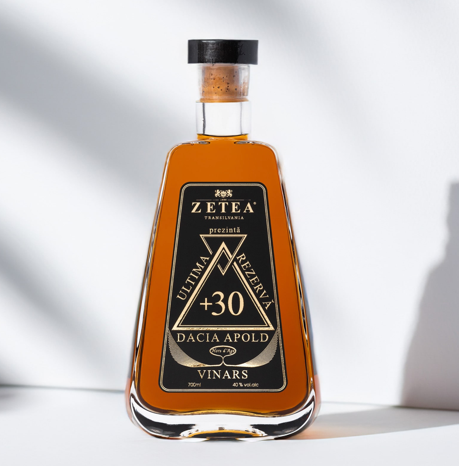 Zetea Ultima Rezerva (Last Reserve) Dacia Apold Hors D'Age Brandy (Cognac / Coniac / Vinars) 700ml